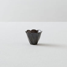 画像をギャラリービューアに読み込む, 南裕基 輪花茶杯
